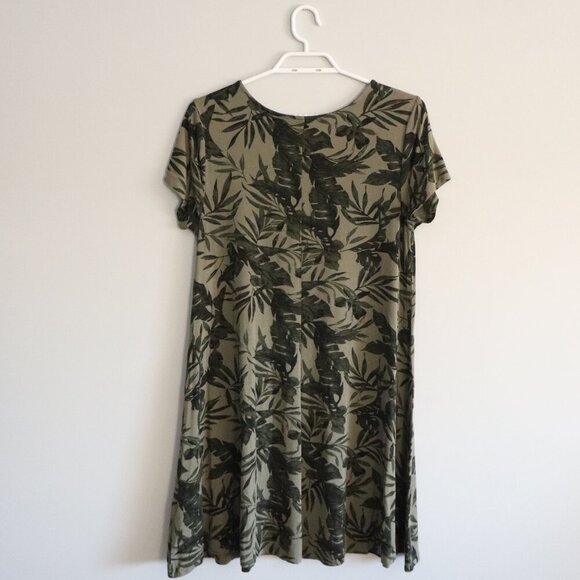 Old Navy Women's MP Green Floral T-Shirt Crew Short Sleeve Stretch Midi Dress - Picture 2 of 9